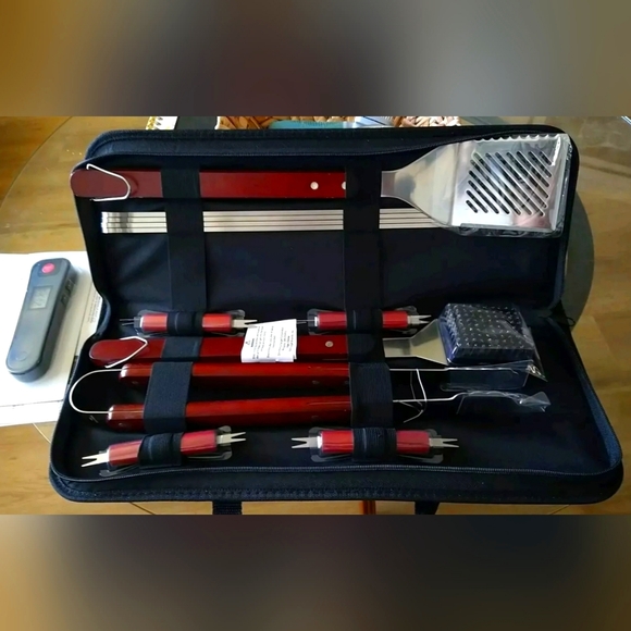 Grilling Tool Set W Pop Out Digital Thermometer - Picture 2 of 4